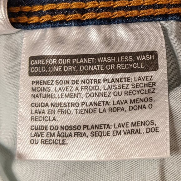 Levi's Size 27 - Picture 14 of 14